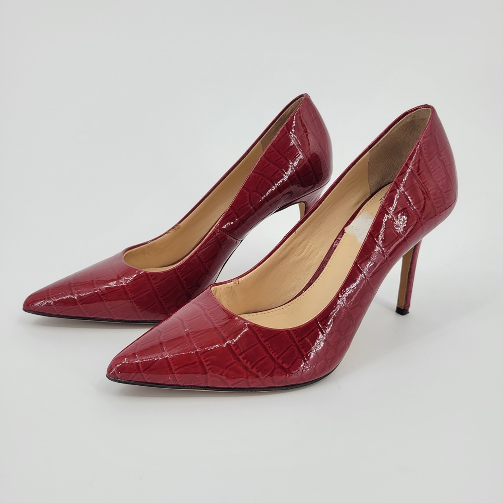 Vince Camuto Stiletto Pumps Women Size 9 Red Crocodile Embossed Pointed Toe Heel